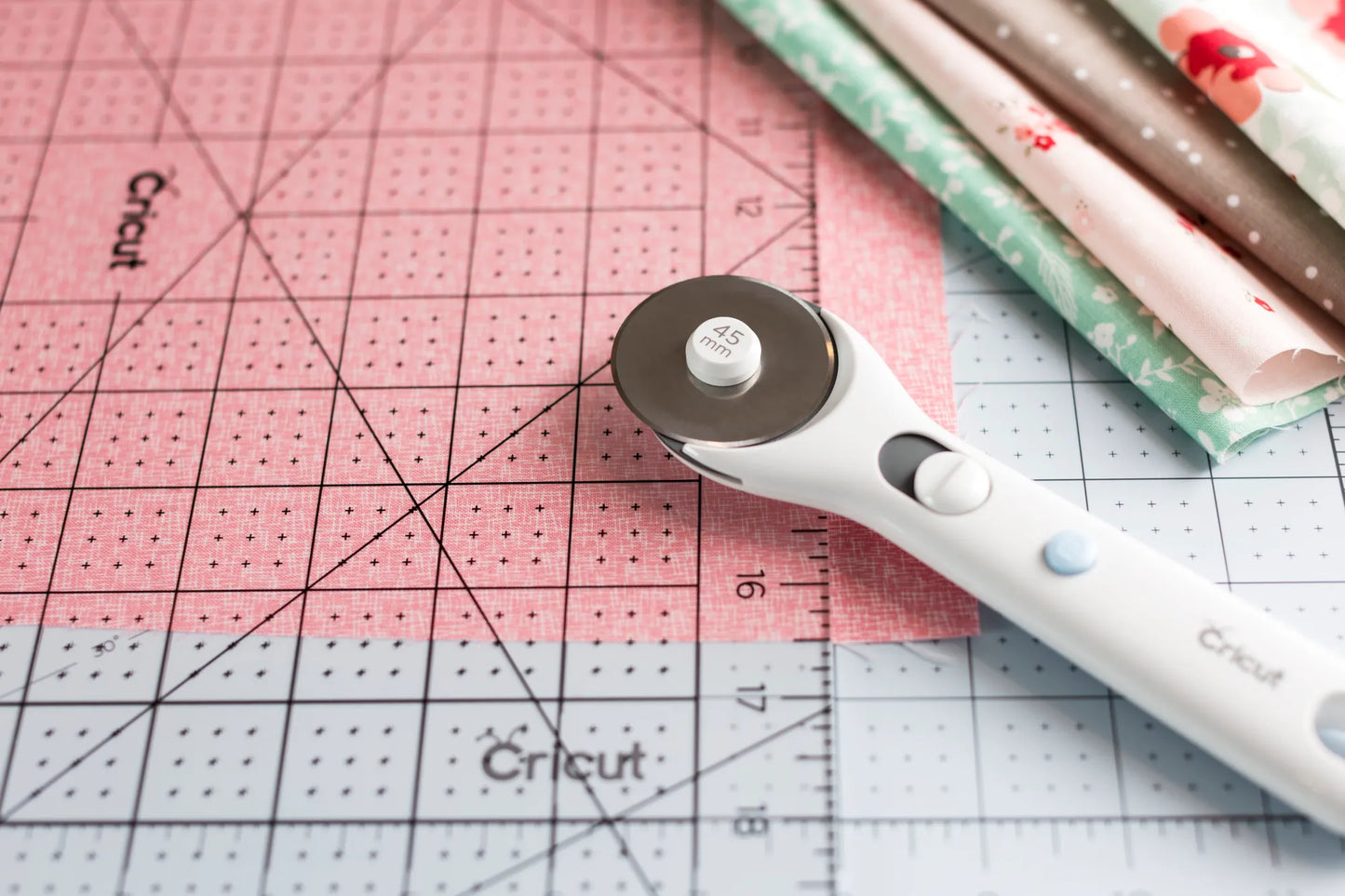 2004716 - Cricut Self-Healing Cutting Mat (30x30cm) .