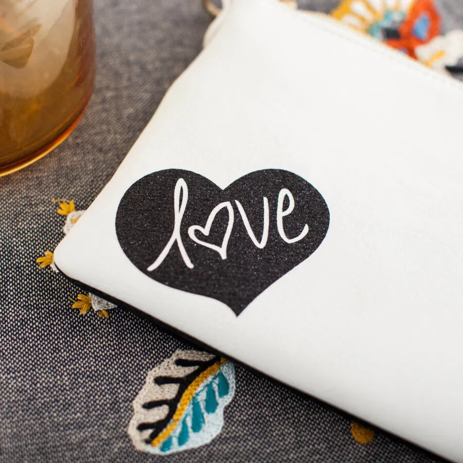 2009348 - Cricut Glitter Iron On Black 1.5